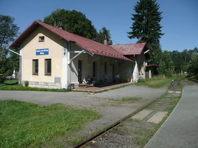 Teplice nad Metuji Train station