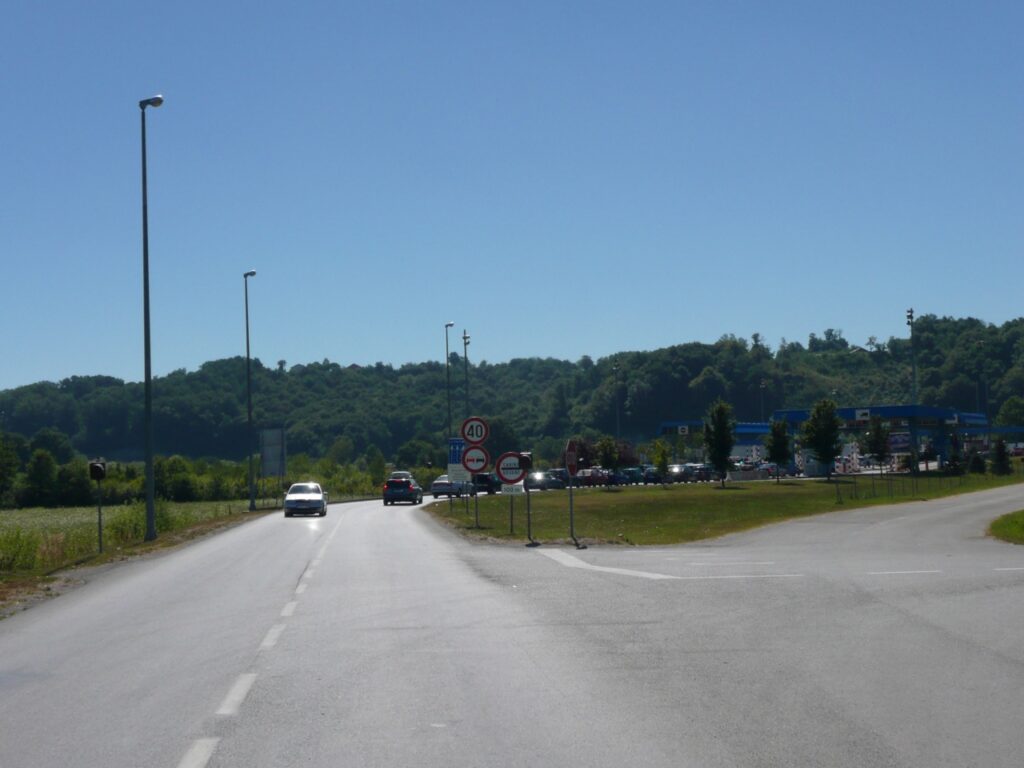 Border Crossing from Croatia to Bosnia and Herzegovina 