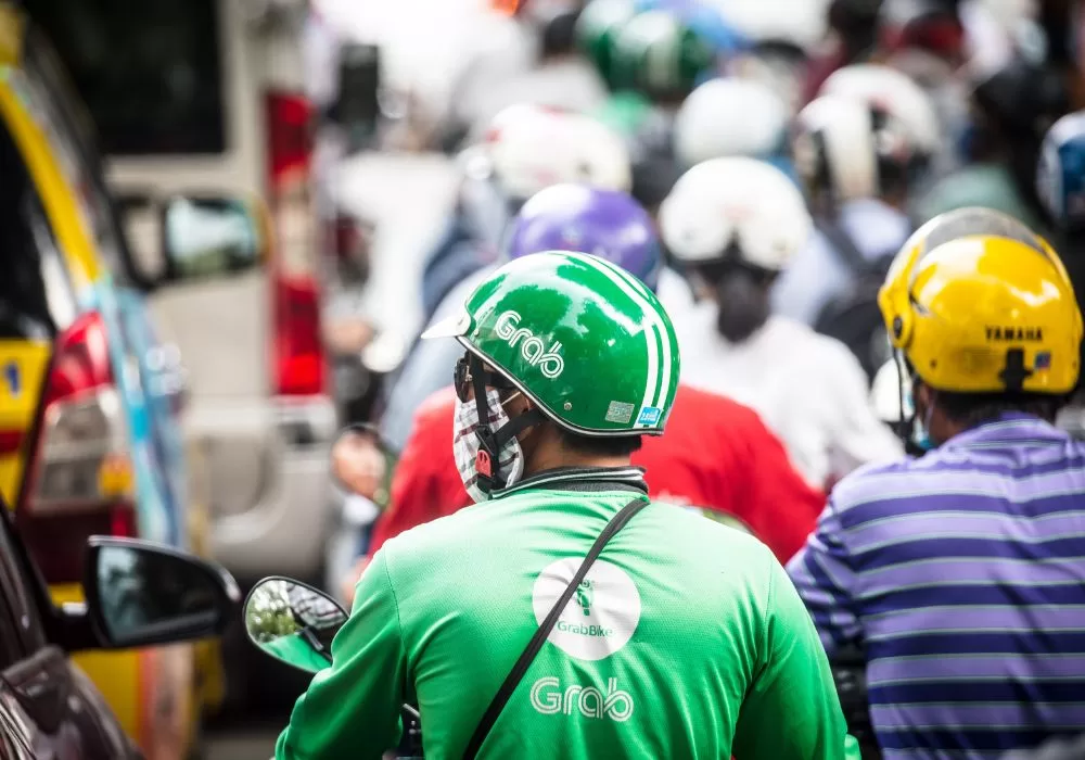 Grab and Gojek help to avoid being scammed by taxi drivers in Asia and Vietnam