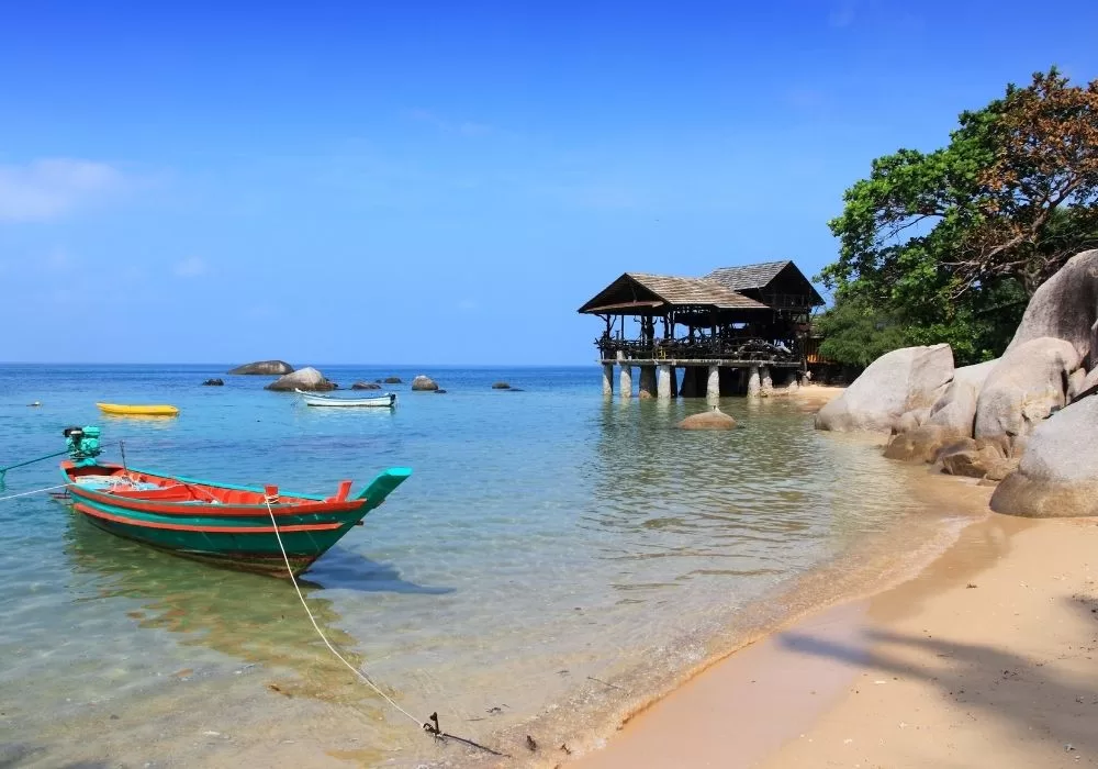 Koh Tao Fishing Boats and Huts on Beach